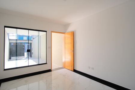 Casa à venda com 119m², 3 quartos e 2 vagasSala