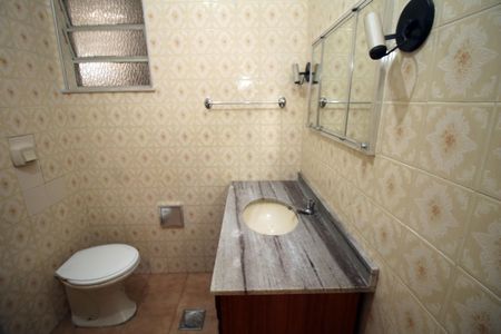 Apartamento à venda com 72m², 2 quartos e sem vagaBanheiro