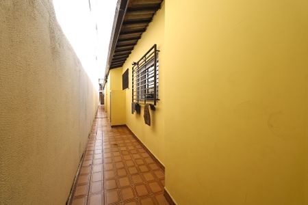 Casa à venda com 160m², 3 quartos e 2 vagascorredor e quintal