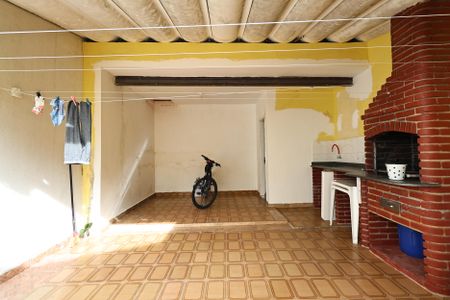 Casa à venda com 160m², 3 quartos e 2 vagasquintal com churrasqueira