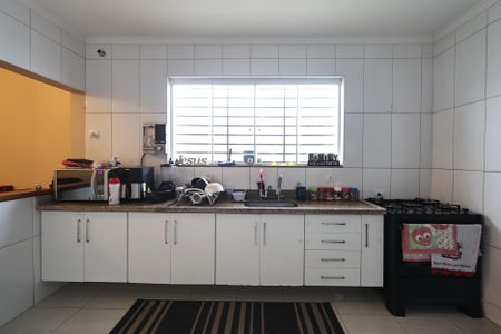 Casa à venda com 160m², 3 quartos e 2 vagasCozinha