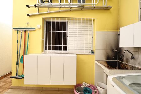 Casa à venda com 160m², 3 quartos e 2 vagasLavanderia