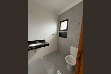 Casa à venda com 120m², 3 quartos e 2 vagas
