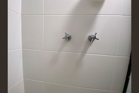 Apartamento à venda com 65m², 2 quartos e 1 vaga Apartamento à venda com 65m², 2 quartos e 1 vagaBanheiro Social