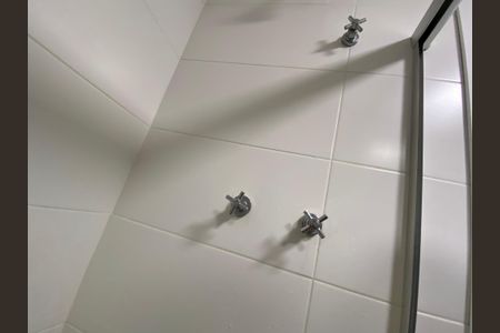 Apartamento à venda com 65m², 2 quartos e 1 vaga Apartamento à venda com 65m², 2 quartos e 1 vagaBanheiro Suite