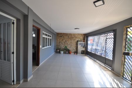 Casa à venda com 240m², 3 quartos e 2 vagasGaragem