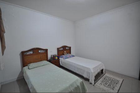 Casa à venda com 240m², 3 quartos e 2 vagasQuarto 2