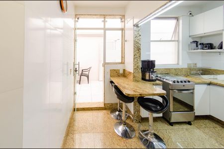 Apartamento à venda com 124m², 3 quartos e 1 vaga Apartamento à venda com 124m², 3 quartos e 1 vagaCozinha