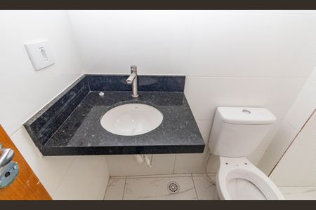 Apartamento à venda com 36m², 2 quartos e sem vaga Apartamento à venda com 36m², 2 quartos e sem vagaBanheiro