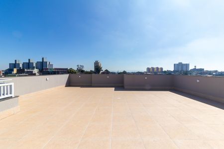 Apartamento à venda com 44m², 2 quartos e sem vaga Apartamento à venda com 44m², 2 quartos e sem vagaTerraço