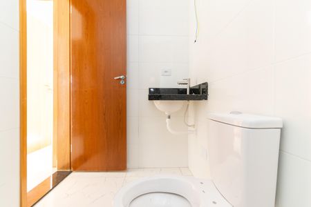 Apartamento à venda com 44m², 2 quartos e sem vaga Apartamento à venda com 44m², 2 quartos e sem vagaBanheiro