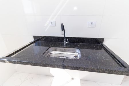 Apartamento à venda com 44m², 2 quartos e sem vaga Apartamento à venda com 44m², 2 quartos e sem vagaCozinha e Área de Serviço