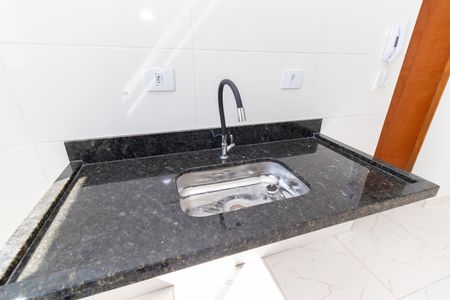 Apartamento à venda com 44m², 2 quartos e sem vaga Apartamento à venda com 44m², 2 quartos e sem vagaCozinha e Área de Serviço