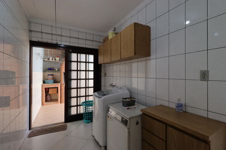 Casa à venda com 187m², 3 quartos e 4 vagasÁrea de Serviço