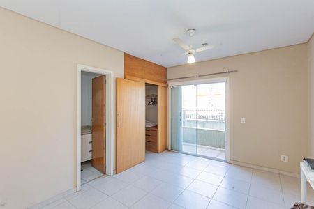 Casa à venda com 200m², 3 quartos e sem vagaSuíte