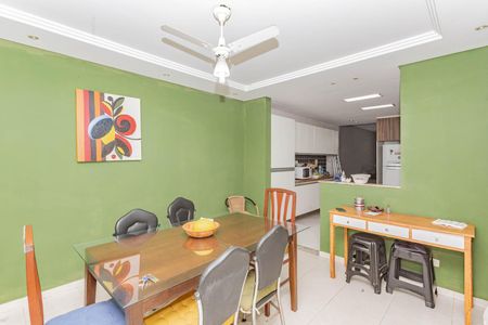 Casa à venda com 200m², 3 quartos e sem vagaSala de Jantar