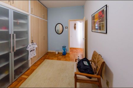 Casa à venda com 200m², 4 quartos e 3 vagas Casa à venda com 200m², 4 quartos e 3 vagasQuarto 2