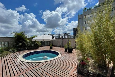 Apartamento à venda com 476m², 4 quartos e 4 vagas Apartamento à venda com 476m², 4 quartos e 4 vagasCobertura