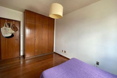 Apartamento à venda com 476m², 4 quartos e 4 vagas Apartamento à venda com 476m², 4 quartos e 4 vagasQuarto 1
