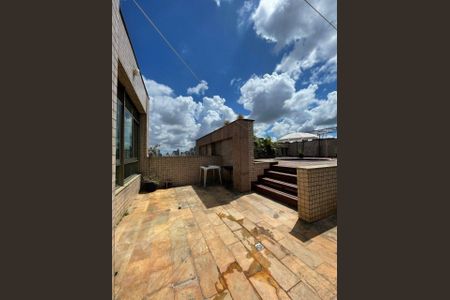 Apartamento à venda com 476m², 4 quartos e 4 vagas Apartamento à venda com 476m², 4 quartos e 4 vagasCobertura