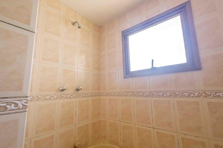 Apartamento à venda com 80m², 3 quartos e 2 vagas Apartamento à venda com 80m², 3 quartos e 2 vagasBanheiro da Suíte