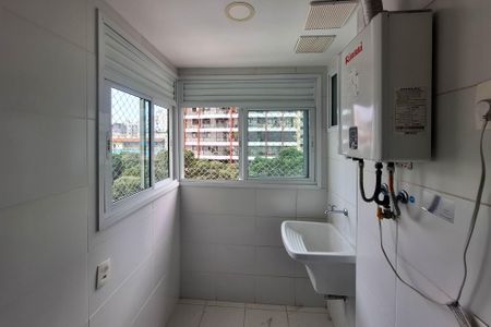 Apartamento à venda com 102m², 3 quartos e 2 vagas Apartamento à venda com 102m², 3 quartos e 2 vagasÁrea de Serviço