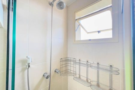 Apartamento à venda com 208m², 4 quartos e 4 vagas Apartamento à venda com 208m², 4 quartos e 4 vagasBanheiro da Suíte 2