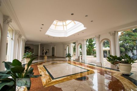 Apartamento à venda com 208m², 4 quartos e 4 vagas Apartamento à venda com 208m², 4 quartos e 4 vagasHall de entrada