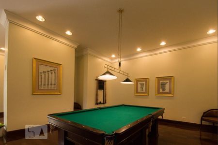 Apartamento à venda com 208m², 4 quartos e 4 vagas Apartamento à venda com 208m², 4 quartos e 4 vagasSala de jogos