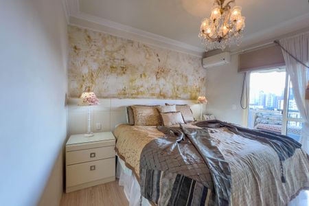 Apartamento à venda com 208m², 4 quartos e 4 vagas Apartamento à venda com 208m², 4 quartos e 4 vagasSuíte 1