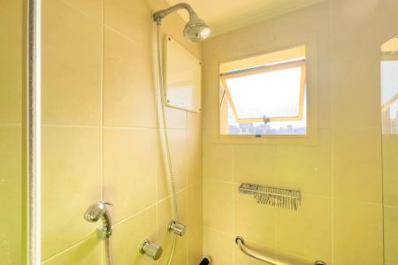 Apartamento à venda com 208m², 4 quartos e 4 vagas Apartamento à venda com 208m², 4 quartos e 4 vagasBanheiro da Suíte 4
