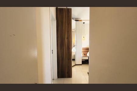 Apartamento à venda com 76m², 2 quartos e 2 vagas Apartamento à venda com 76m², 2 quartos e 2 vagasSuíte