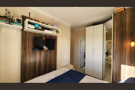 Apartamento à venda com 76m², 2 quartos e 2 vagas Apartamento à venda com 76m², 2 quartos e 2 vagasSuíte