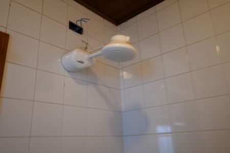 Casa de condomínio à venda com 300m², 3 quartos e 4 vagasBanheiro de serviço