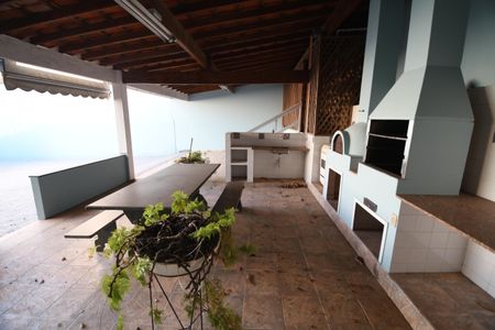 Casa de condomínio à venda com 300m², 3 quartos e 4 vagasVaranda gourmet