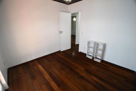 Casa de condomínio à venda com 300m², 3 quartos e 4 vagasQuarto 1