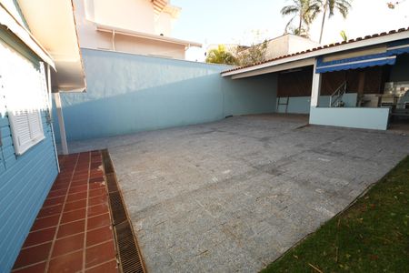 Casa de condomínio à venda com 300m², 3 quartos e 4 vagasGaragem