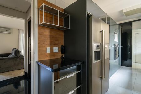 Apartamento à venda com 168m², 2 quartos e 3 vagas Apartamento à venda com 168m², 2 quartos e 3 vagasCozinha