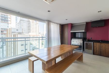 Apartamento à venda com 168m², 2 quartos e 3 vagas Apartamento à venda com 168m², 2 quartos e 3 vagasVaranda Sala de Jantar