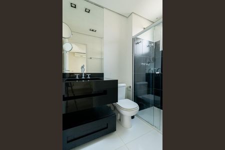 Apartamento à venda com 168m², 2 quartos e 3 vagas Apartamento à venda com 168m², 2 quartos e 3 vagasBanheiro da Suíte 2