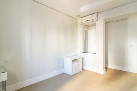 Apartamento à venda com 168m², 2 quartos e 3 vagas Apartamento à venda com 168m², 2 quartos e 3 vagasSuíte 1