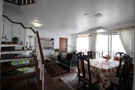 Apartamento à venda com 130m², 4 quartos e 3 vagas