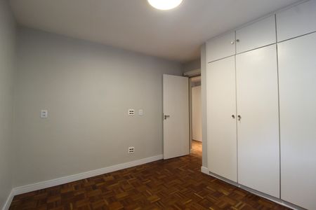 Apartamento à venda com 115m², 3 quartos e 1 vagaQuarto 2