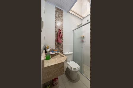 Casa para alugar com 249m², 5 quartos e 4 vagasBanheiro 1