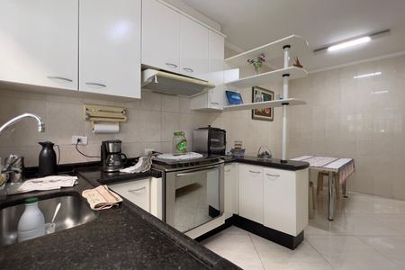 Casa para alugar com 249m², 5 quartos e 4 vagasCozinha