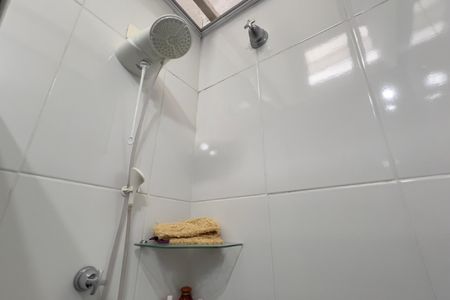 Casa para alugar com 249m², 5 quartos e 4 vagasBanheiro 1