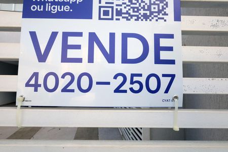 Apartamento à venda com 105m², 2 quartos e 1 vaga Apartamento à venda com 105m², 2 quartos e 1 vagaPlaca Instalada