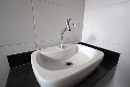 Apartamento à venda com 105m², 2 quartos e 1 vaga Apartamento à venda com 105m², 2 quartos e 1 vagaBanheiro Suíte