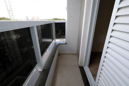 Apartamento à venda com 105m², 2 quartos e 1 vaga Apartamento à venda com 105m², 2 quartos e 1 vagaSacada
