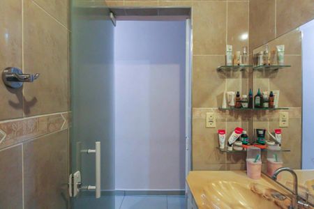 Casa à venda com 70m², 1 quarto e 1 vaga Casa à venda com 70m², 1 quarto e 1 vagaBanheiro